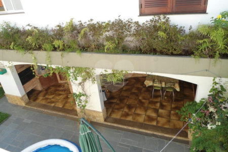Sobrado à venda com 5 quartos, sendo 3 suítes, em Jardim Franca, São Paulo, SP
