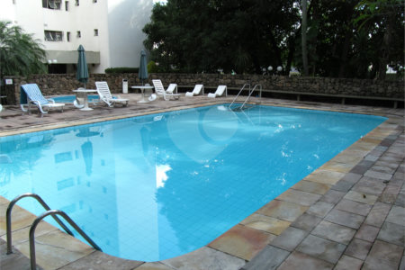Apartamento à venda com 3 quartos, sendo 1 suíte,  em Jardim Marajoara, São Paulo, SP