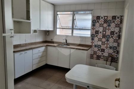 Apartamento à venda ou para alugar com 3 quartos, sendo 1 suíte, em Moema, São Paulo, SP