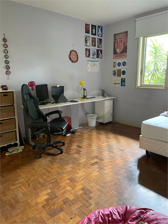 Sobrado à venda com 5 quartos, sendo 2 suítes, em Vila Cordeiro, São Paulo, SP