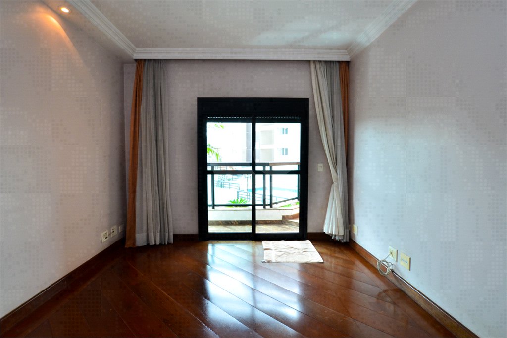 Apartamento à venda com 4 quartos, sendo 2 suítes, em Vila Monumento, São Paulo, SP
