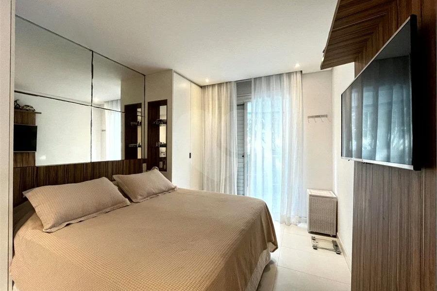 Apartamento à venda com 3 quartos, sendo 1 suíte, em Riviera de São Lourenço, Bertioga, SP