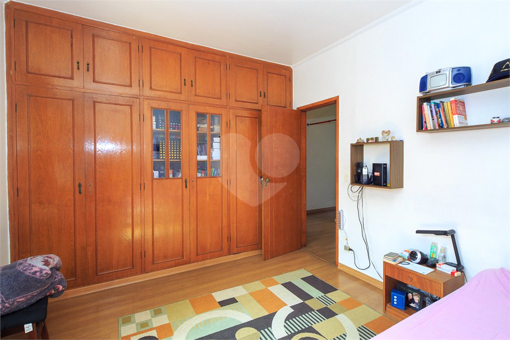 Sobrado à venda com 4 quartos, sendo 2 suítes, em Jardim Prudência, São Paulo, SP