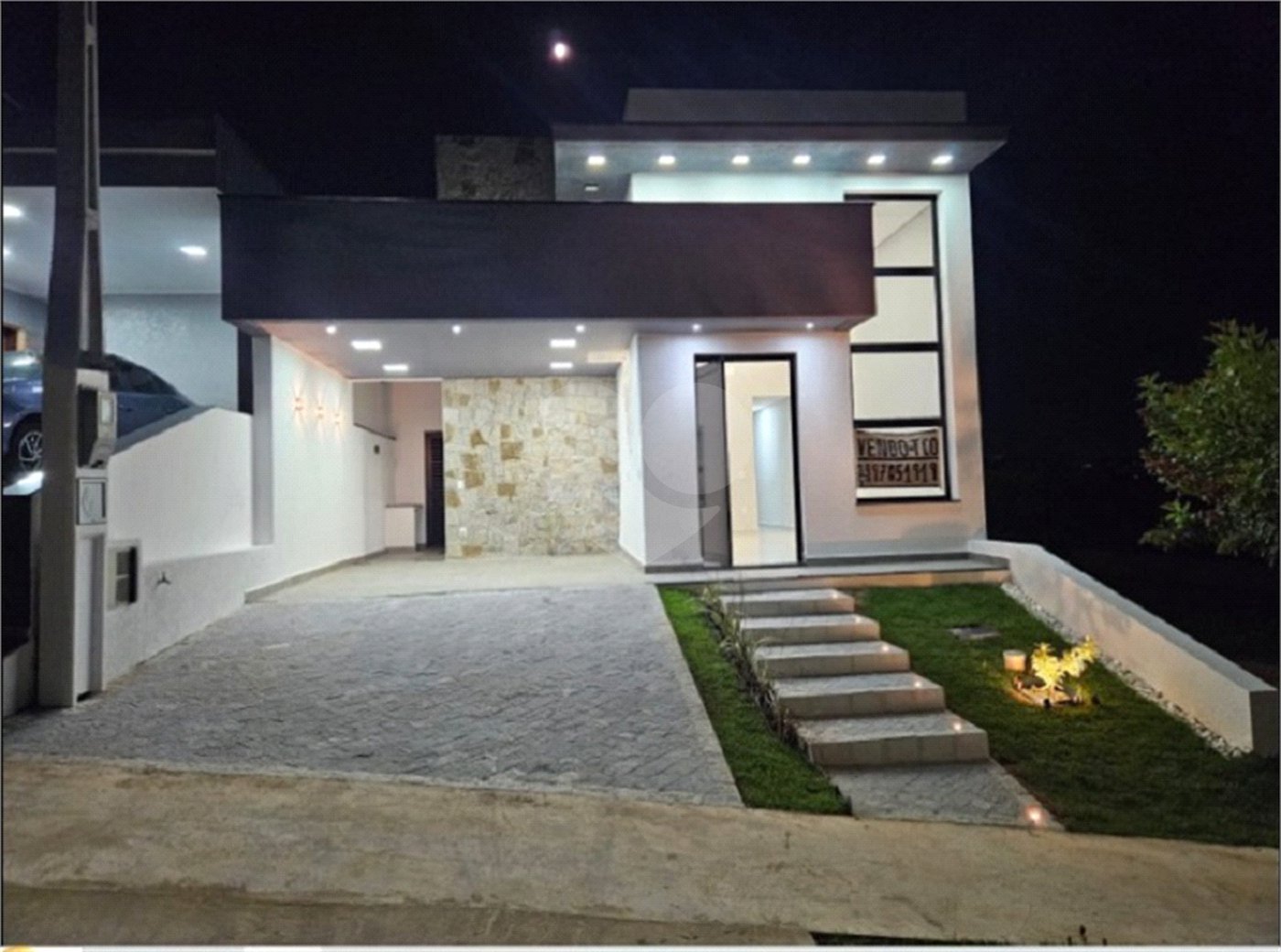 Casa à venda com 3 quartos, sendo 1 suíte,  no condomínio Helena Maria, Sorocaba - SP