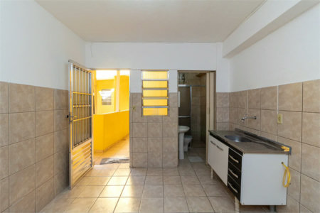 Casa à venda com 3 quartos, sendo 1 suíte, em Jardim Paris, São Paulo, SP