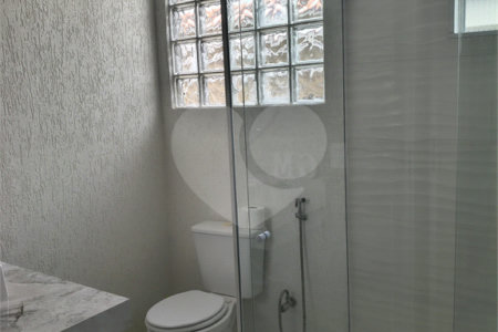 Casa à venda com 3 suítes em Vila Lavínia, Mogi das Cruzes, SP