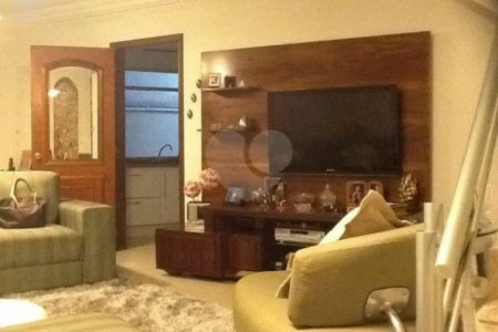 Casa à venda com 3 quartos, sendo 1 suíte,  no condomínio Praça Doutor José Augusto César,12, São Paulo - SP