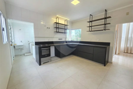 Casa à venda ou para alugar com 3 quartos, sendo 1 suíte, no condomínio Terras de São Francisco, Vinhedo - SP