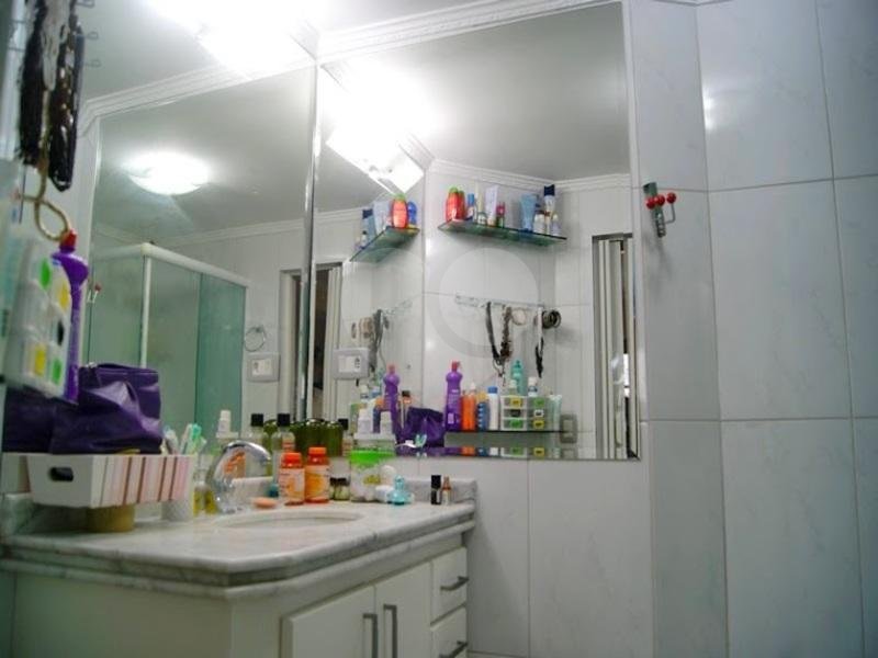 Sobrado à venda com 6 quartos, sendo 5 suítes, em Jardim Catanduva, São Paulo, SP