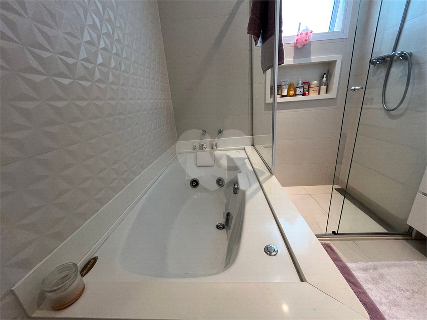 Apartamento à venda com 3 suítes em Santa Teresinha, São Paulo, SP