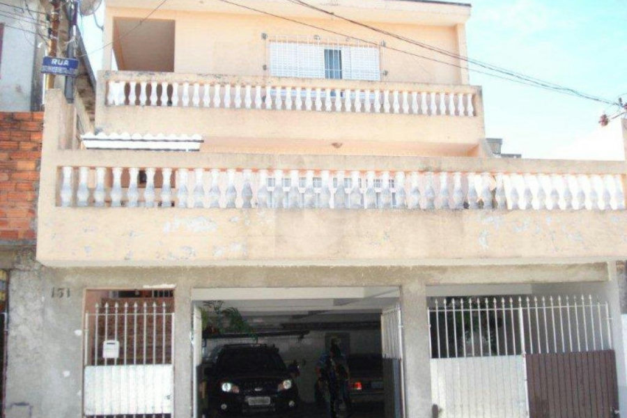 Sobrado à venda com 5 quartos, sendo 1 suíte, em Interlagos, São Paulo, SP