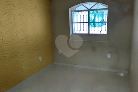 Casa à venda com 3 quartos, sendo 1 suíte, em Sepetiba, Rio de Janeiro, RJ