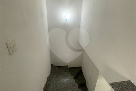 Casa à venda com 4 quartos, sendo 1 suíte, no condomínio Horto Florestal II, Sorocaba - SP
