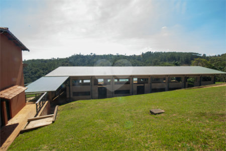 Fazenda para alugar com 3 quartos em Cristal, Mairinque, SP