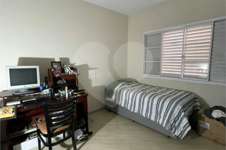 Casa à venda com 3 quartos, sendo 1 suíte,  em Vila Oliveira, Mogi das Cruzes, SP