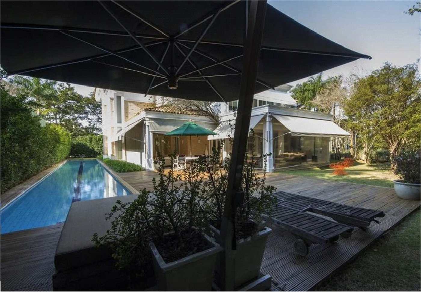 Casa à venda com 5 suítes no condomínio Pignatari, São Paulo - SP