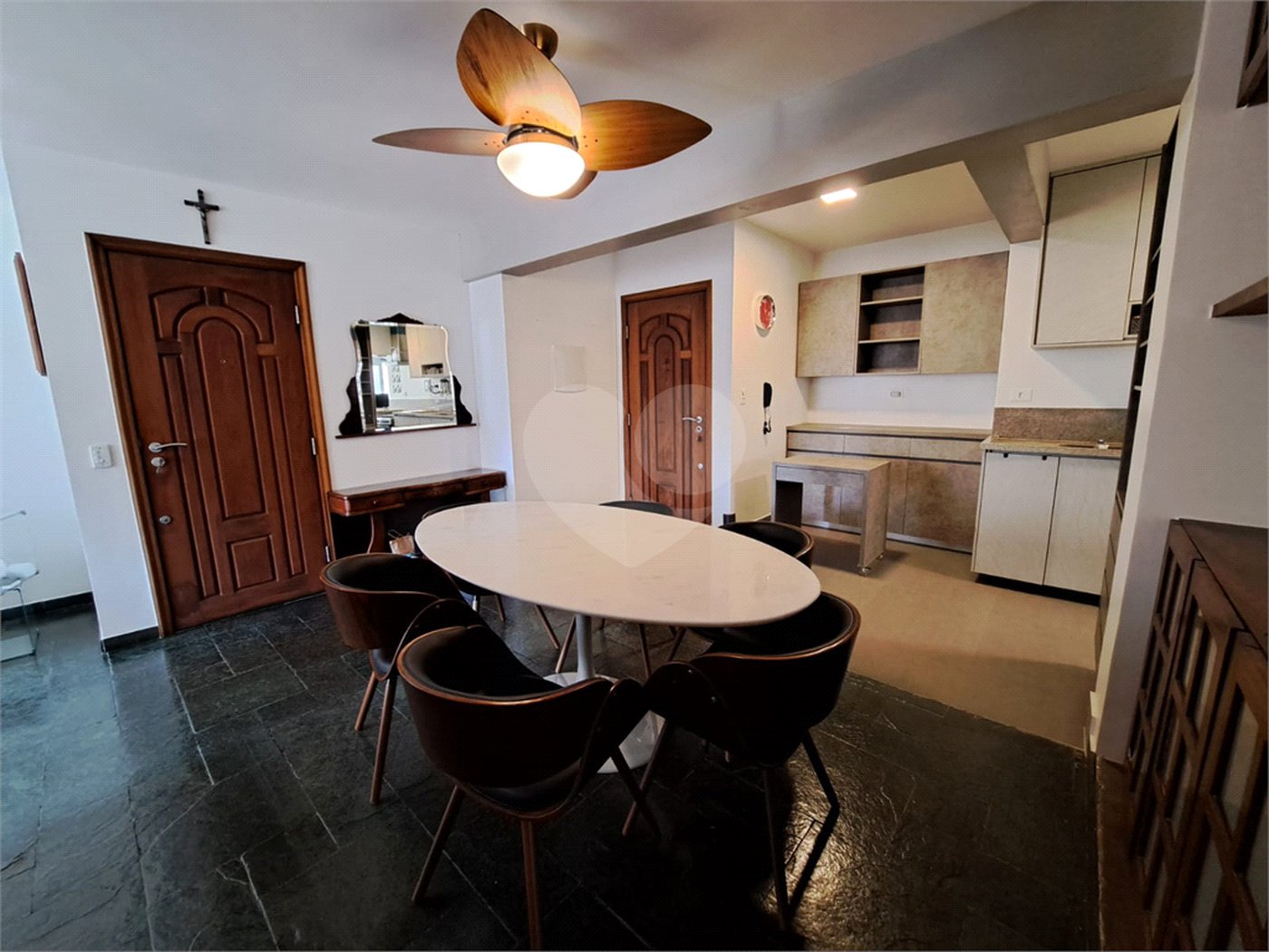 Apartamento à venda com 3 quartos, sendo 1 suíte, em Vila Uberabinha, São Paulo, SP