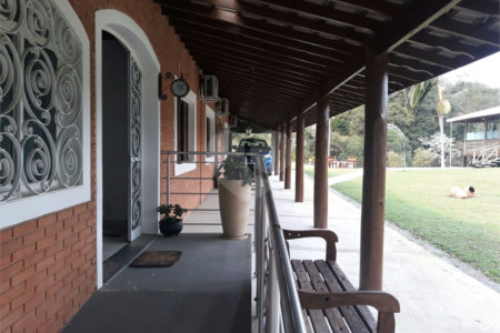 Sítio à venda com 7 quartos, sendo 5 suítes, em Jardim Vinhas do Sol (mailasqui), São Roque, SP