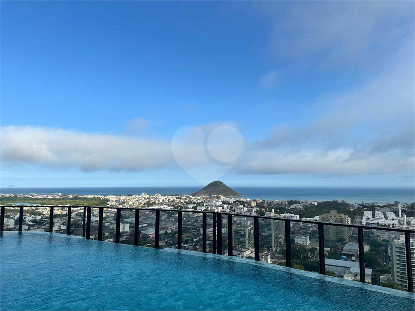 Apartamento à venda com 2 quartos, sendo 1 suíte,  em Recreio dos Bandeirantes, Rio de Janeiro, RJ
