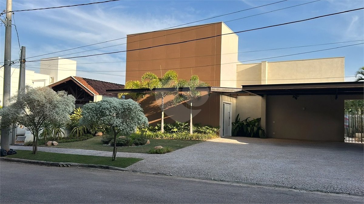 Casa à venda com 5 quartos, sendo 4 suítes,  no condomínio Residencial Vila do Itamaraca, Valinhos - SP