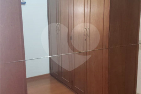 Casa de Vila à venda com 3 quartos, sendo 2 suítes, em Jardim Emília, Sorocaba, SP