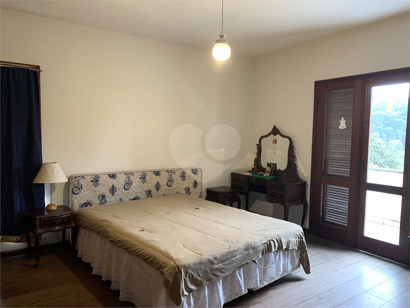 Sobrado à venda com 4 quartos, sendo 2 suítes,  em Tremembé, São Paulo, SP