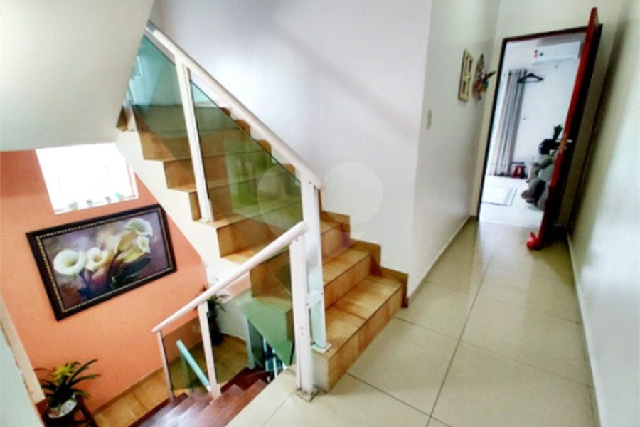 Sobrado à venda com 3 quartos, sendo 1 suíte, em Conjunto Residencial Vista Verde, São Paulo, SP