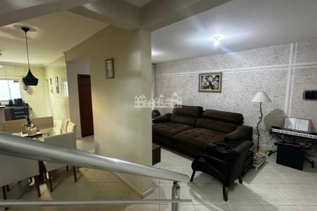 Casa à venda com 3 quartos, sendo 2 suítes, em Jardim Real, Bom Jesus dos Perdões, SP