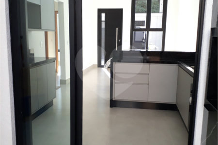 Casa à venda com 3 quartos, sendo 1 suíte,  em Villa Di Cesar, Mogi das Cruzes, SP