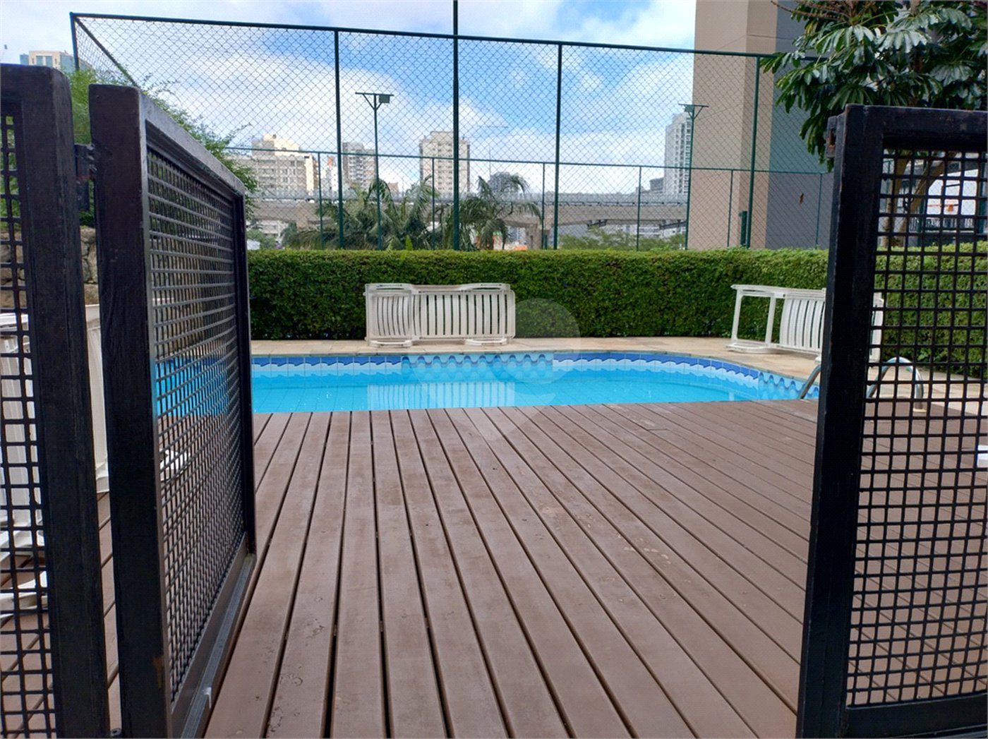 Apartamento para alugar com 3 suítes em Campo Belo, São Paulo, SP