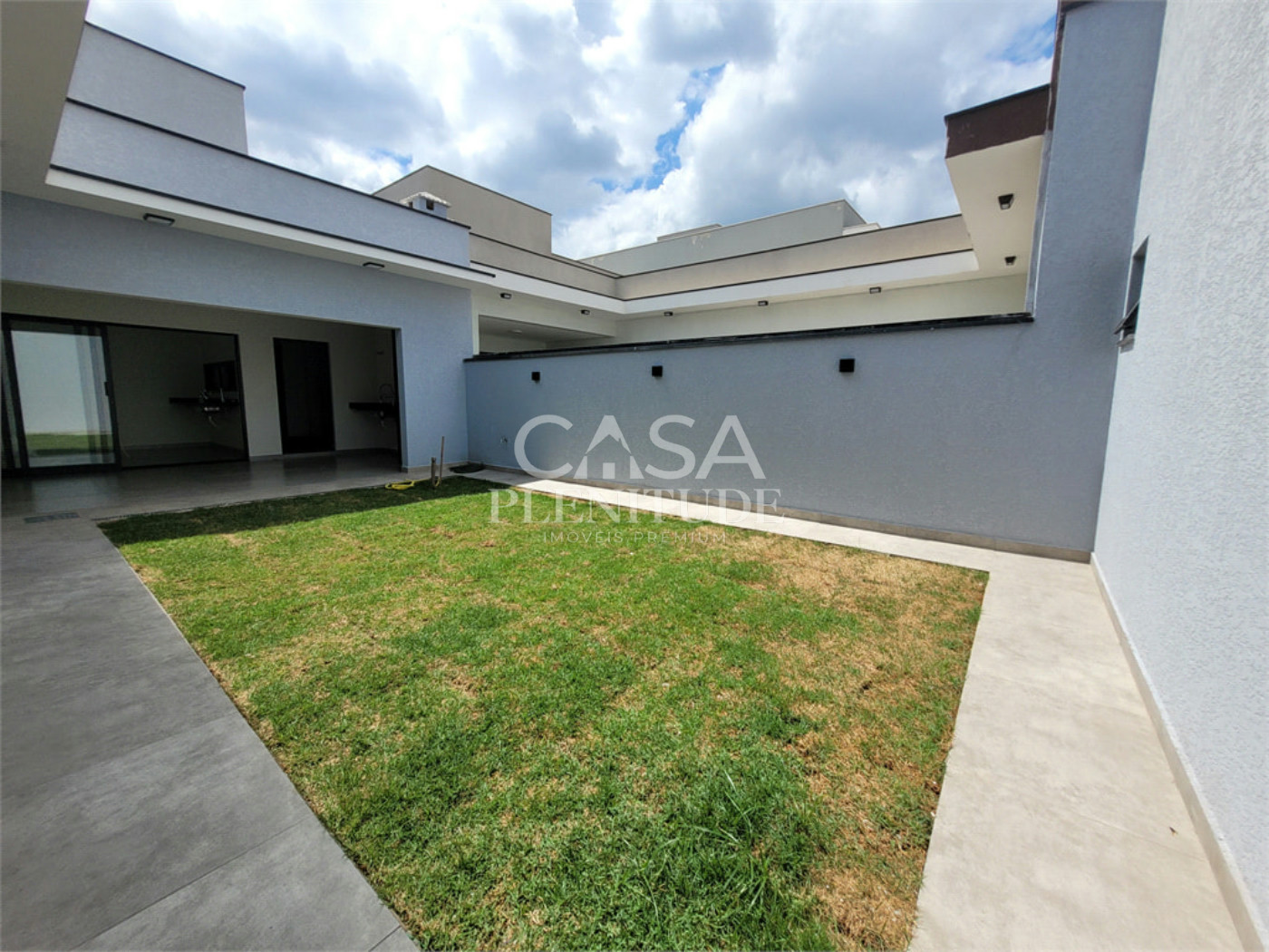Casa em condomínio à venda com 3 suítes em Aparecidinha, Sorocaba, SP