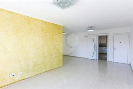 Apartamento à venda com 3 quartos, sendo 1 suíte, em Vila Polopoli, São Paulo, SP