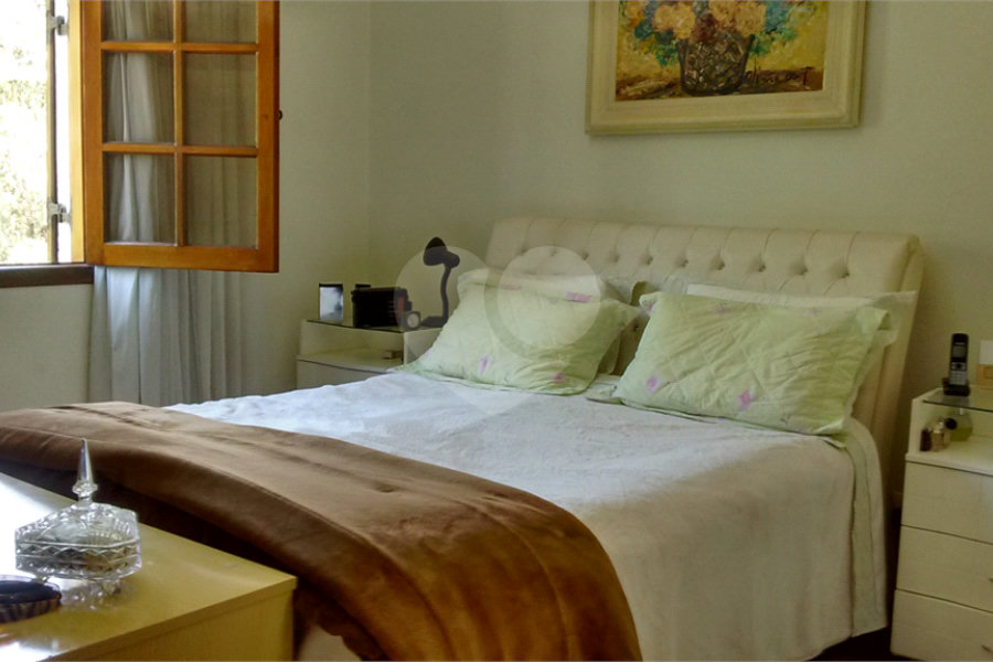 Casa à venda com 5 quartos, sendo 2 suítes, em Horto Florestal, São Paulo, SP