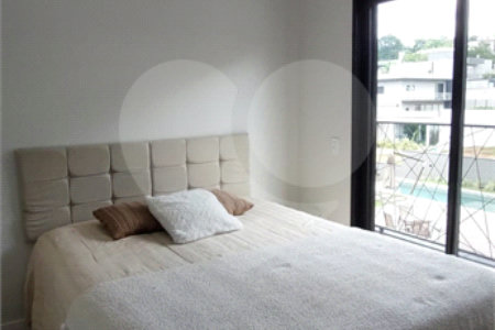 Casa à venda ou para alugar com 4 suítes no condomínio Figueira Garden, Atibaia - SP