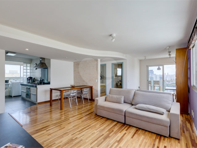 Apartamento à venda com 2 quartos, sendo 1 suíte,  em Campo Belo, São Paulo, SP