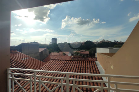 Sobrado à venda com 3 quartos, sendo 1 suíte,  em Jardim Morumbi, Sorocaba, SP
