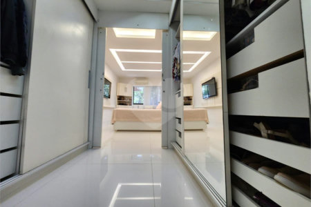 Apartamento à venda com 4 quartos, sendo 1 suíte, em Tijuca, Rio de Janeiro, RJ