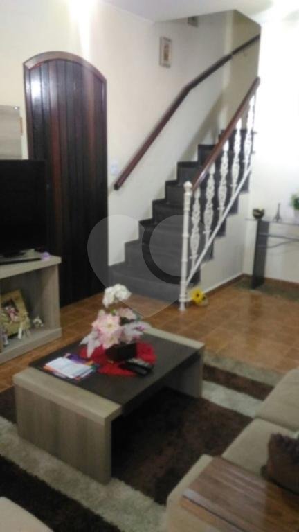 Sobrado à venda com 3 quartos, sendo 1 suíte, em Tremembé, São Paulo, SP