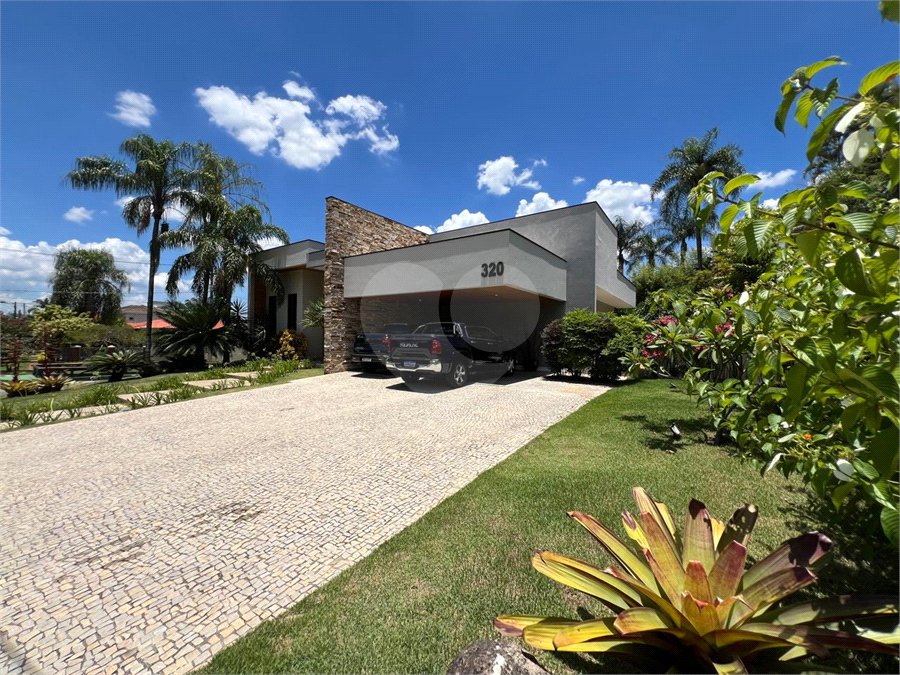 Casa à venda com 3 suítes no condomínio Vinhas da Vista Alegre - Lado Sede, Vinhedo - SP