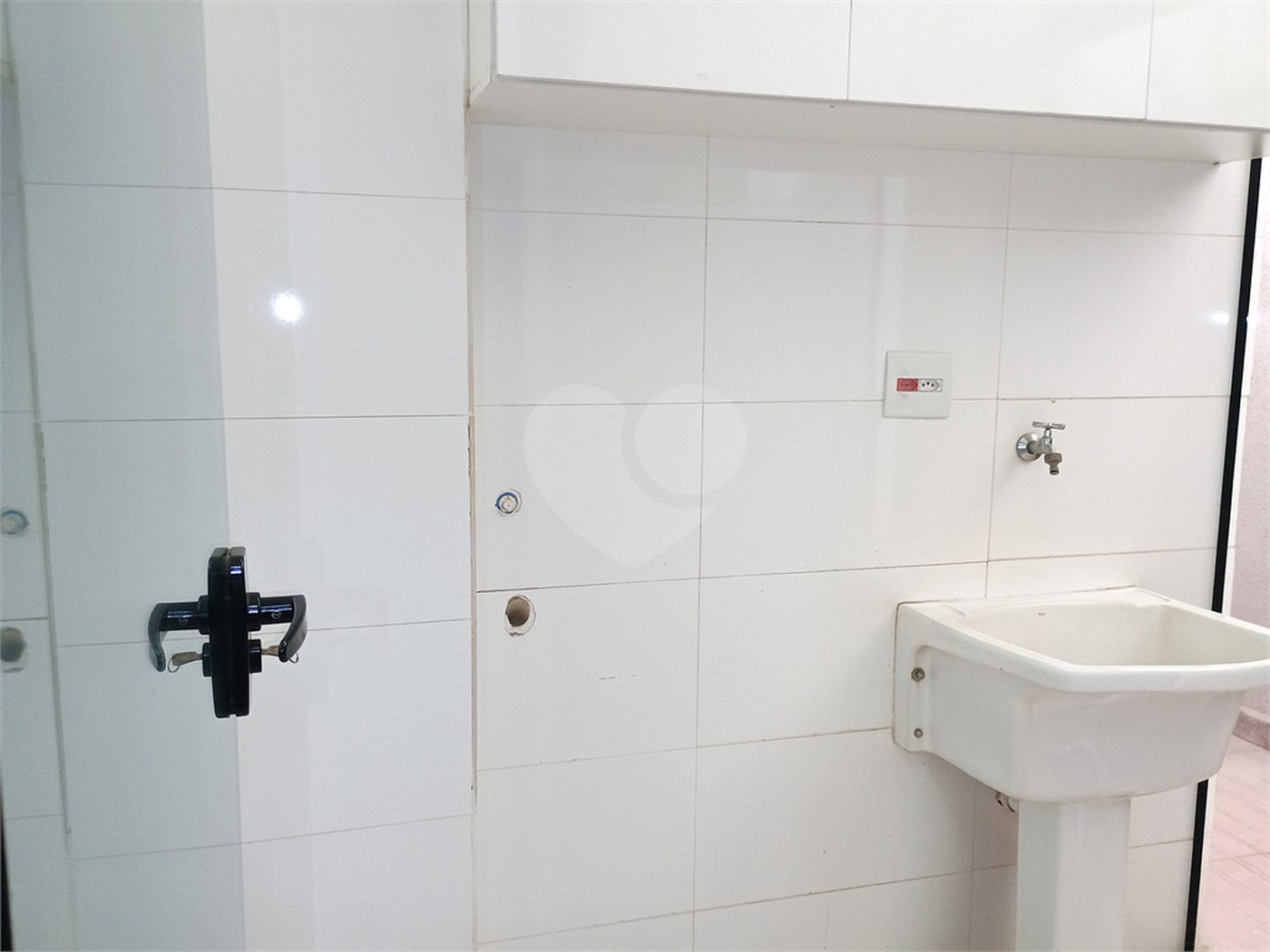 Sobrado à venda com 4 quartos, sendo 1 suíte, em Reserva San Gabriel, Ribeirão Preto, SP