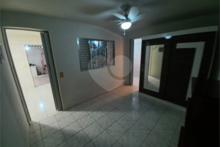 Casa de Vila para alugar com 1 quarto em Jardim Novo Taboão, São Paulo, SP