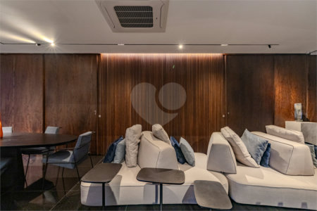 Apartamento à venda com 3 quartos, sendo 2 suítes, em Campo Belo, São Paulo, SP