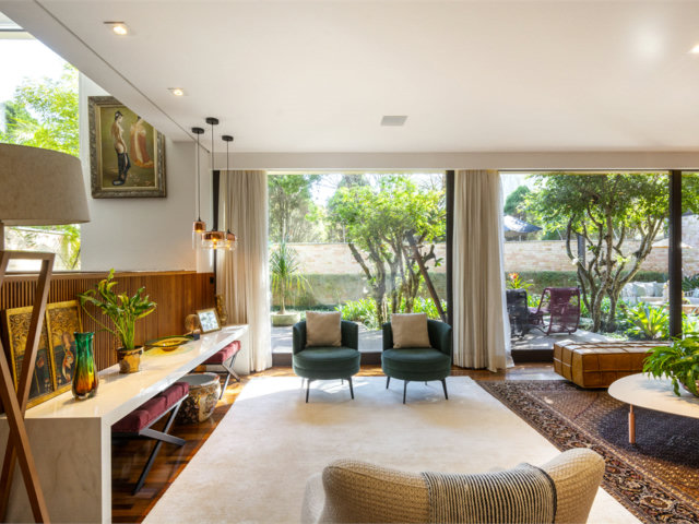 Casa à venda com 4 suítes no condomínio Vila Flora, São Paulo - SP