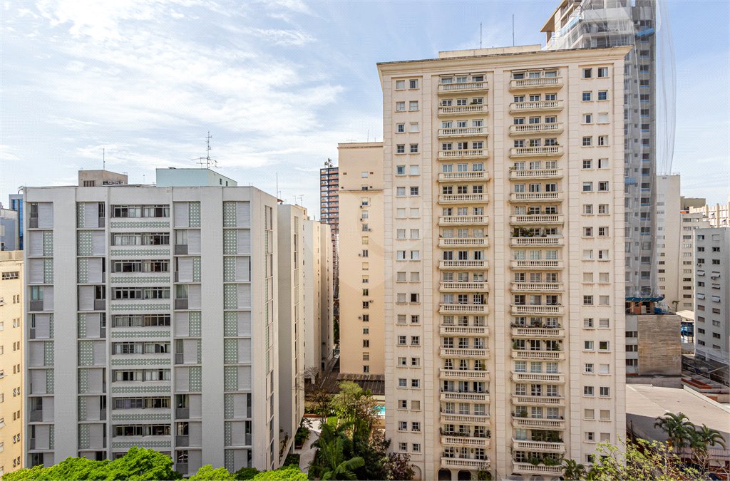 Apartamento à venda com 3 quartos, sendo 1 suíte, em Itaim Bibi, São Paulo, SP