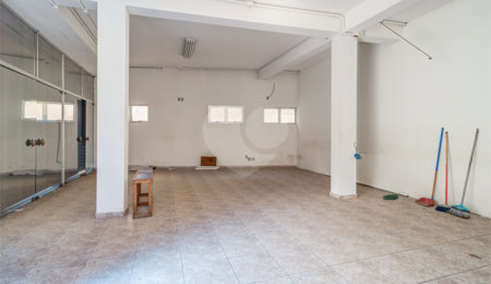 Sobrado à venda ou para alugar com 1 quarto em Santo Amaro, São Paulo, SP