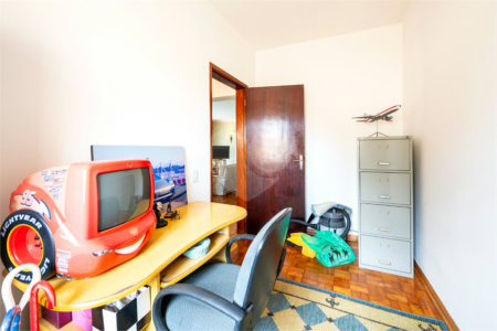 Casa Térrea à venda com 4 quartos, sendo 1 suíte, em Jardim Marajoara, São Paulo, SP
