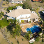 Casa à venda com 5 suítes no condomínio Moradas São Luiz, Salto - SP