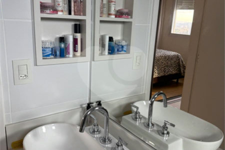Apartamento à venda com 3 quartos, sendo 1 suíte, em Vila Andrade, São Paulo, SP