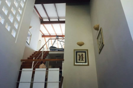 Casa à venda com 5 quartos, sendo 4 suítes, no condomínio Jardim Vitória Régia, São Paulo - SP