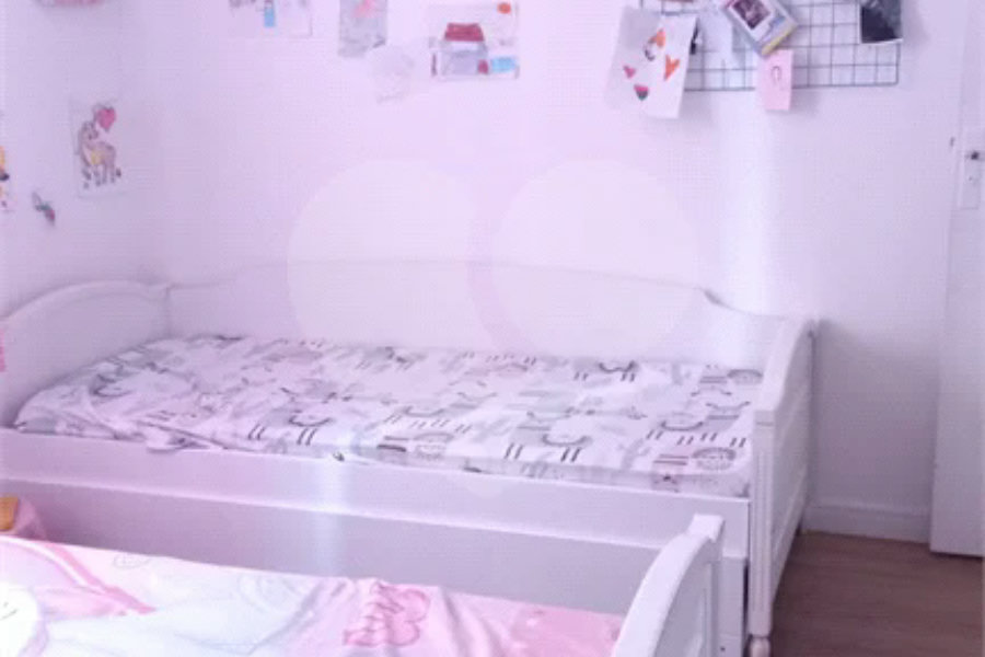 Sobrado à venda com 2 quartos, sendo 1 suíte, em Tremembé, São Paulo, SP